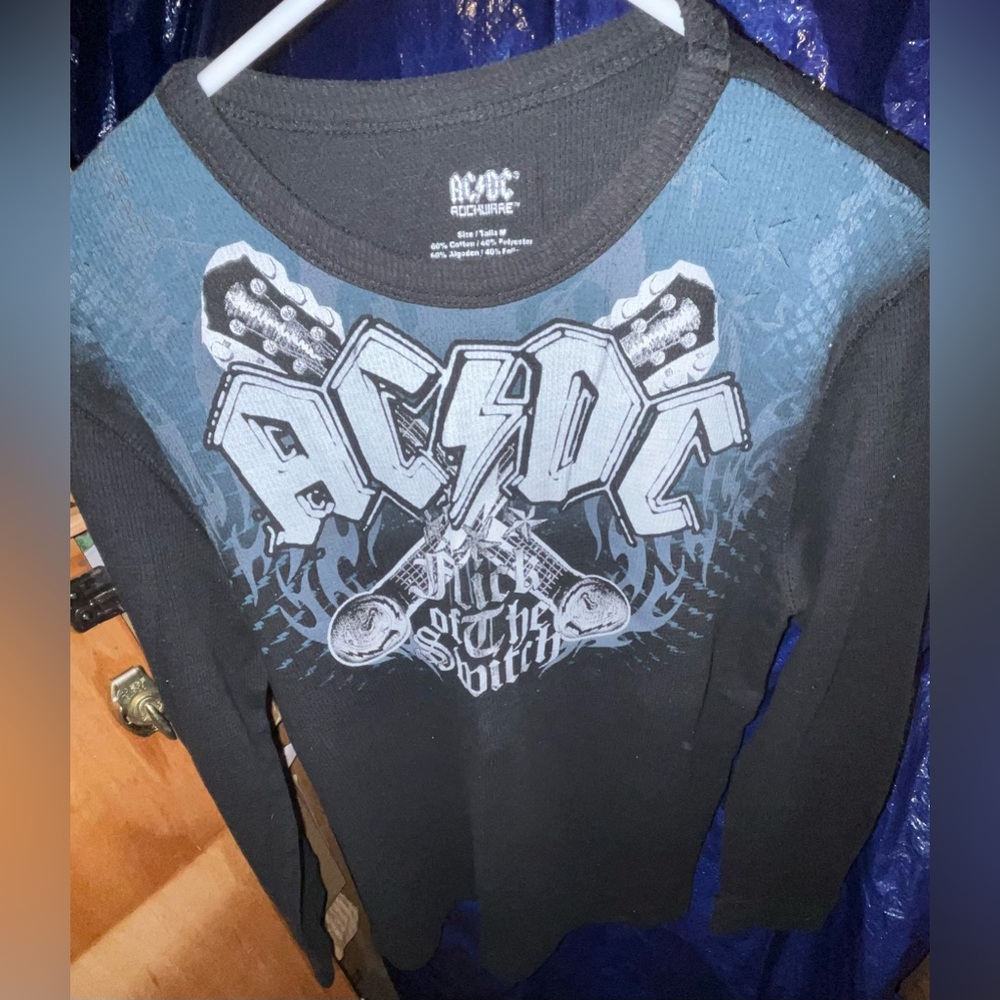 AC/DC Rockware “Flick Of The Switch” Size M Black Long Sleeve Thermal Shirt